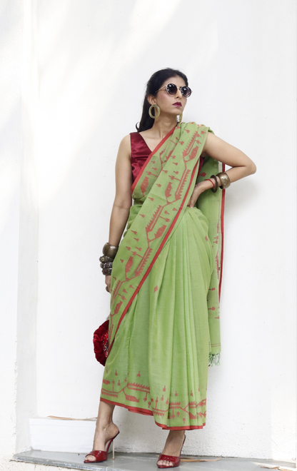 Buy Henna Green Soft Cotton Jamdani Saree : Green Red Needle Jamdani Handmade Saree