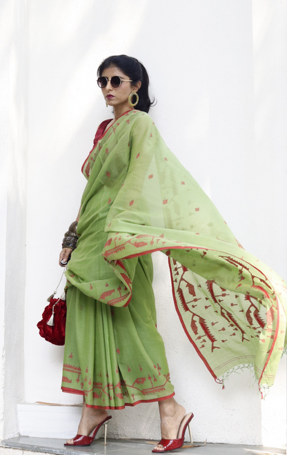 Buy Henna Green Soft Cotton Jamdani Saree : Green Red Needle Jamdani Handmade Saree