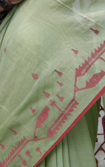 Buy Henna Green Soft Cotton Jamdani Saree : Green Red Needle Jamdani Handmade Saree