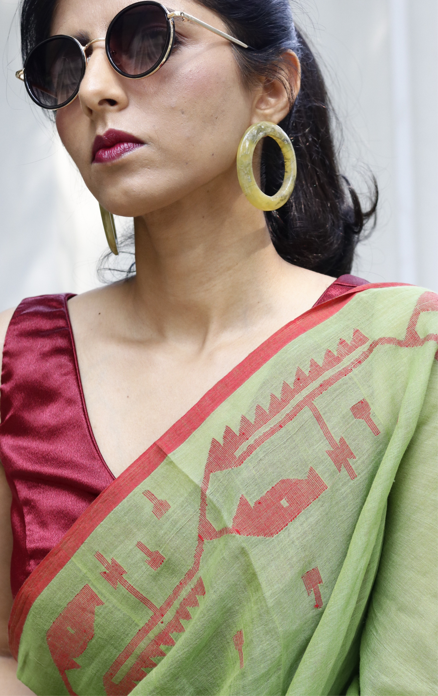 Buy Henna Green Soft Cotton Jamdani Saree : Green Red Needle Jamdani Handmade Saree