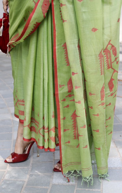 Buy Henna Green Soft Cotton Jamdani Saree : Green Red Needle Jamdani Handmade Saree