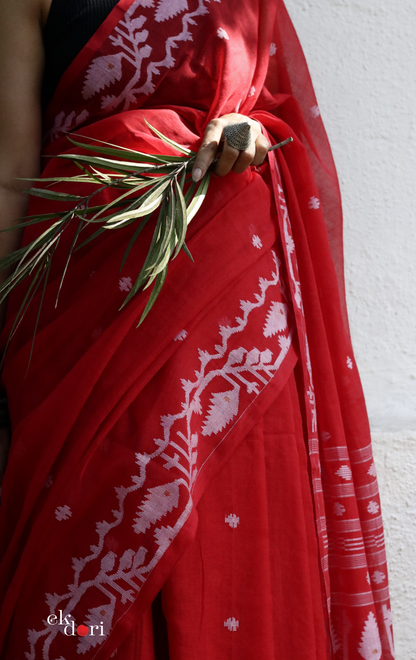 Buy Red Cotton Jamdani Saree : Red 'Laal Gulaal' Needle Jamdani Handmade Saree