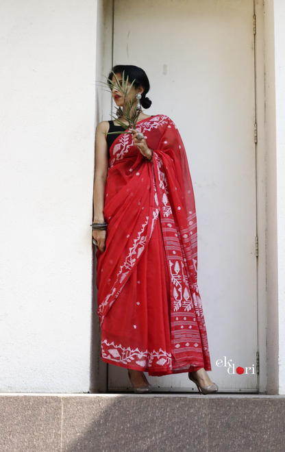 Buy Red Cotton Jamdani Saree : Red 'Laal Gulaal' Needle Jamdani Handmade Saree